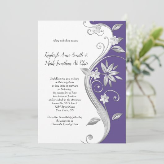  Paarse en Zilveren Bloemen Swirls Bruiloft Kaart (Staand voorkant)