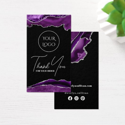 Paarse en zilverkleurige bijsluiter visitekaartje (Bureau)