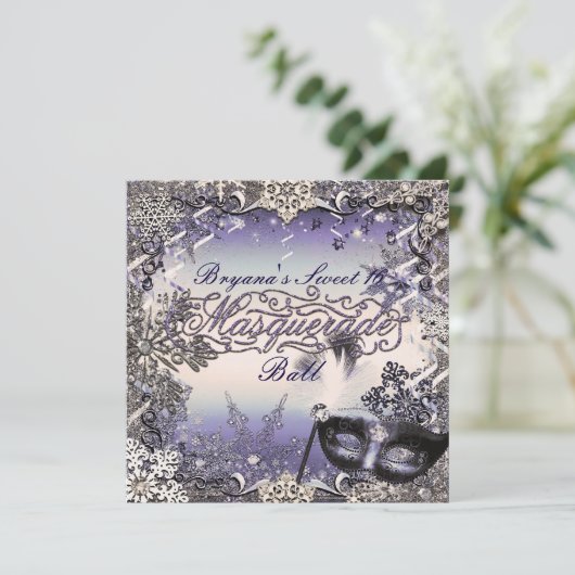 Paarse en zilvermaskerade en wintersneeuwvlokken kaart (Staand voorkant)