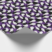 Paarse en zwarte checkboard-hosts Halloween Cadeaupapier (Hoek)