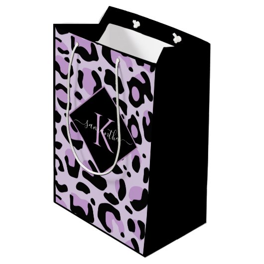 Paarse en zwarte Cheetah Leopard Afdrukmonogram Medium Cadeauzakje (Achterkant Gekanteld)