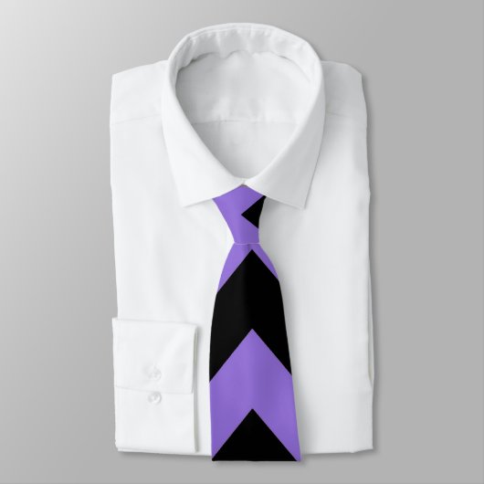 Paarse en zwarte Chevron Zigzag Pattern Stropdas (Gebonden)