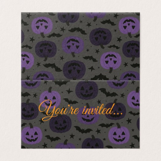 Paarse en zwarte pompoenen uitnodigen kaart (Buitenkant ongevouwen)