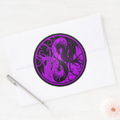 Paarse en zwarte vliegers Yin Yang Dragons Ronde Sticker (Envelop)