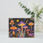 Paarse fantasiepaddenstoelen onder sterrenlicht briefkaart (Staand voorkant)
