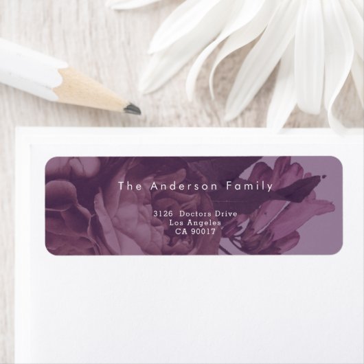 Paarse fantasy Wedding return address label (Insitu)