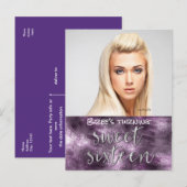 Paarse Faux Folie Glamor Foto Sweet 16 Aankondigingskaart (Voorkant / Achterkant)