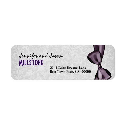 Paarse Faux Satijn Bow Modern Lettering op Damask Etiket (Voorkant)