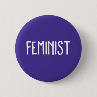 Paarse feministische Button rondom de 