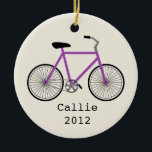 Paarse fiets gepersonaliseerd versieringsmiddel keramisch ornament<br><div class="desc">Een versiering met een afbeelding van een paarse fiets.  Personaliseer met jouw naam onder de fiets.</div>
