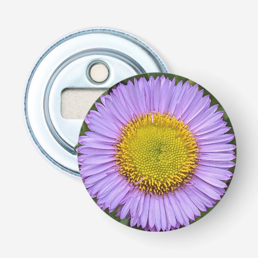 Paarse Fleabane Daisy Floral Button Flesopener (Voorkant)