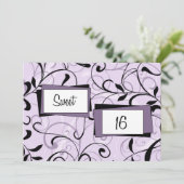 Paarse Floral 16e verjaardag Uitnodigingskaarten Kaart (Staand voorkant)