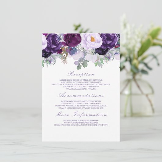 Paarse Floral bruiloft informatie Gast Kaart (Staand voorkant)