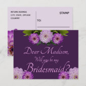 Paarse Floral Dahlia ben je mijn Bridesmaid? Uitnodiging Briefkaart (Voorkant / Achterkant)