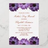 Paarse Floral Moederdag Brunch Folie Uitnodiging (Voorkant)