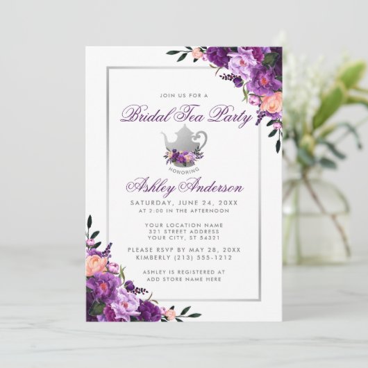 Paarse Floral Vrijgezellenfeest Tea Party Invitati Kaart (Staand voorkant)