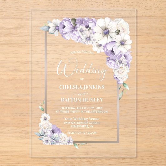 Paarse Floral Wedding Acryl Uitnodigingen (Voorkant)