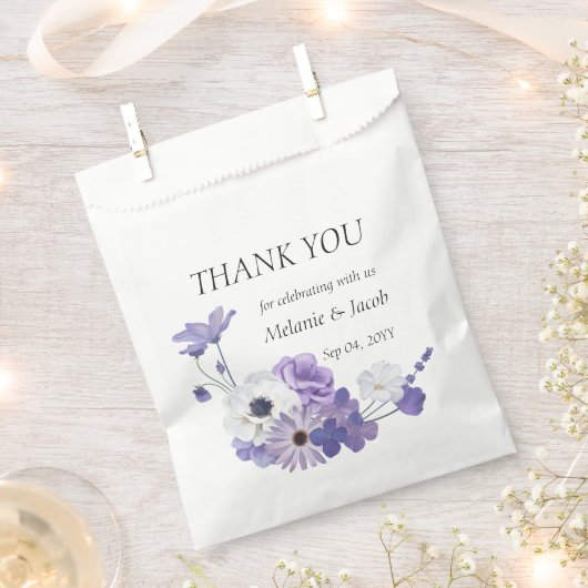 Paarse Floral Wedding Bedankzakje (Geknipt)