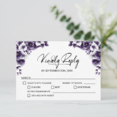 Paarse Floral Wedding RSVP Kaartje (Staand voorkant)