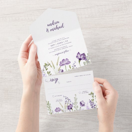 Paarse Floral Wedding Uitnodiging RSVP Bijgevoegd (Afscheurbaar)