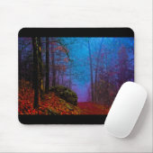 Paarse fog in het herfst geslepen bos muismat (Met muis)