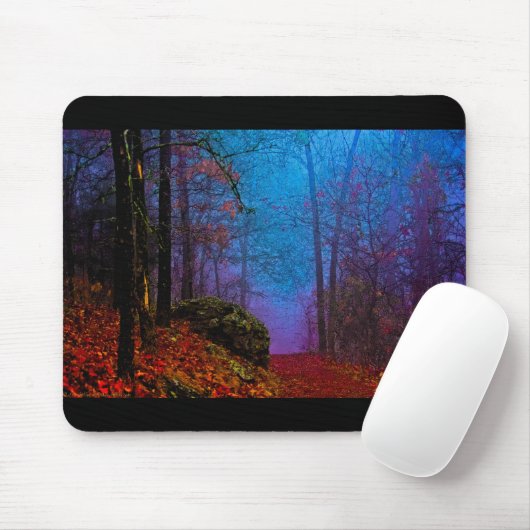 Paarse fog in het herfst geslepen bos muismat (Met muis)