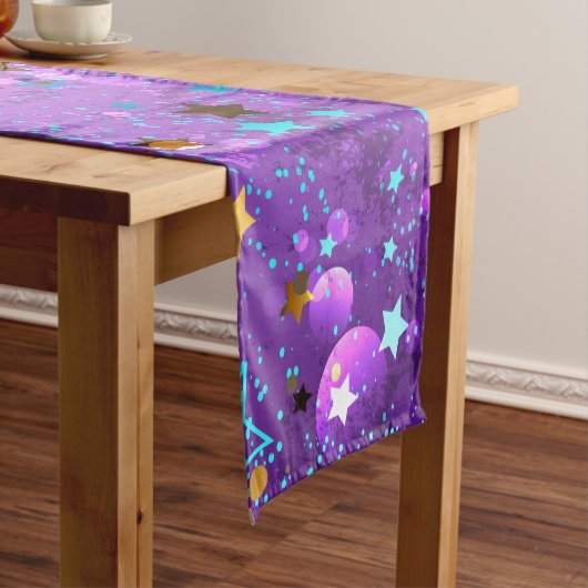 Paarse folieachtergrond met sterren medium tafelloper (Voorbeeld)
