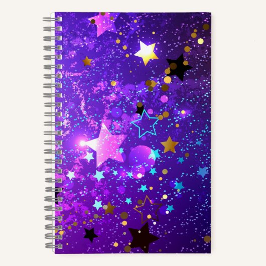 Paarse folieachtergrond met sterren notitieboek (Voorkant)