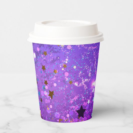 Paarse folieachtergrond met sterren papieren bekers (Links)