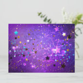 Paarse folieachtergrond met sterren save the date (Staand voorkant)