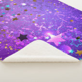 Paarse folieachtergrond met sterren sherpa deken (3/4)