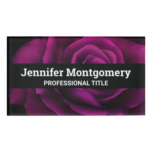  Paarse Foto van een Gotisch Roos Naambadge (Voorkant)