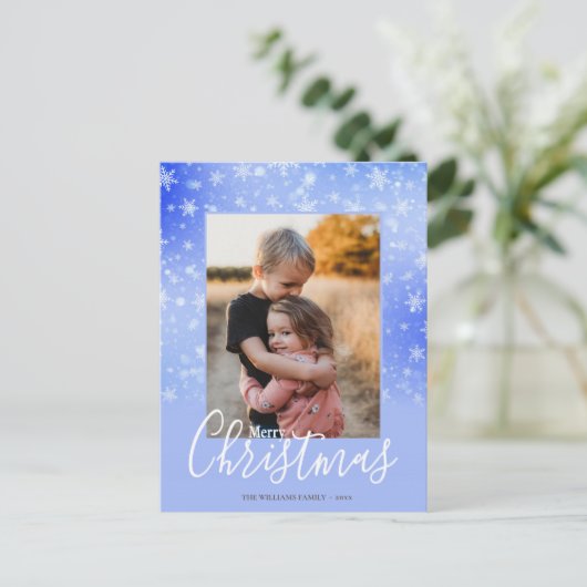 Paarse foto van Merry Kerstmis Modern Snowy Winter Feestdagenkaart (Staand voorkant)