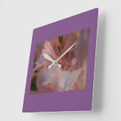 Paarse Framed Pink Lily Vierkante Klok (Hoek)