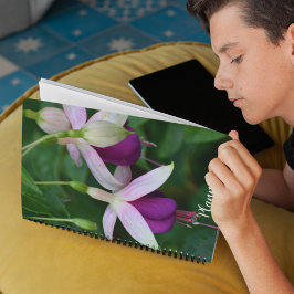 Paarse Fuchsia Flowers met White Sepals Floral Planner