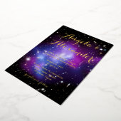 Paarse Galaxy Cluster Planetarium Weddending Folie Uitnodiging (Gedraaid)