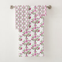 Paarse geborduurde look bloemenpatroonland