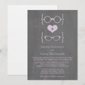 Paarse Geeky Glasses Chalkboard Wedding Invite Kaart (Voorkant / Achterkant)