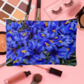 Paarse geïsoleerde Irisse Floral Etui