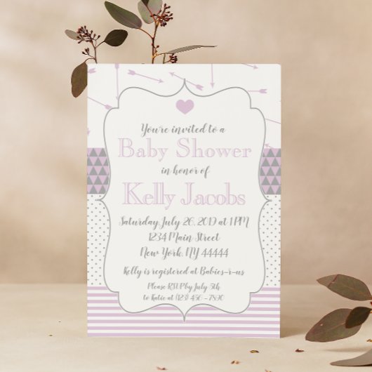 Paarse gelaagde hartwijlen Baby shower uitnodiging