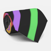 Paarse gele blauwe strepen voor zwarte trippy stropdas (Opgerold)