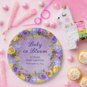 Paarse Gele Bloemen Baby in Bloemdouche Papieren Bordje (Feest)