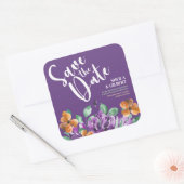 Paarse gele bloemen bewaren de datum vierkante sticker (Envelop)