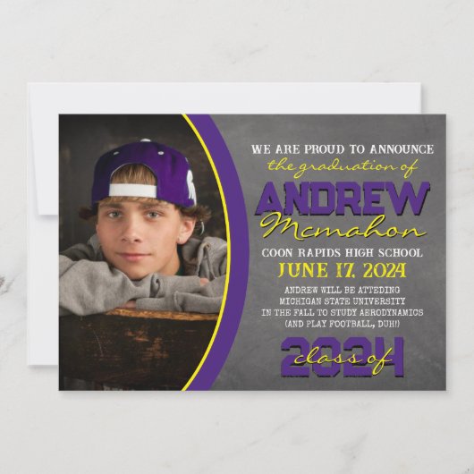 Paarse & Gele Chalkboard Afstuderen Aankondiging (Voorkant)