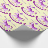 Paarse genoemd schommelpaard 4th birthday wrap cadeaupapier (Hoek)