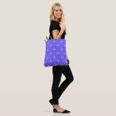 Paarse geometrische cirkels canvas tas (Op model)
