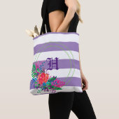 paarse gepersonaliseerde florale strips tote bag (Dichtbij)