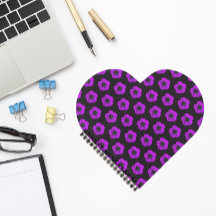 Paarse Geranium Floral Pattern op Black