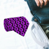 Paarse Geranium Floral Pattern op Black Stropdas