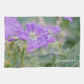 Paarse Geranium Wildflower Foto met aangepaste naa Theedoek (Horizontaal)